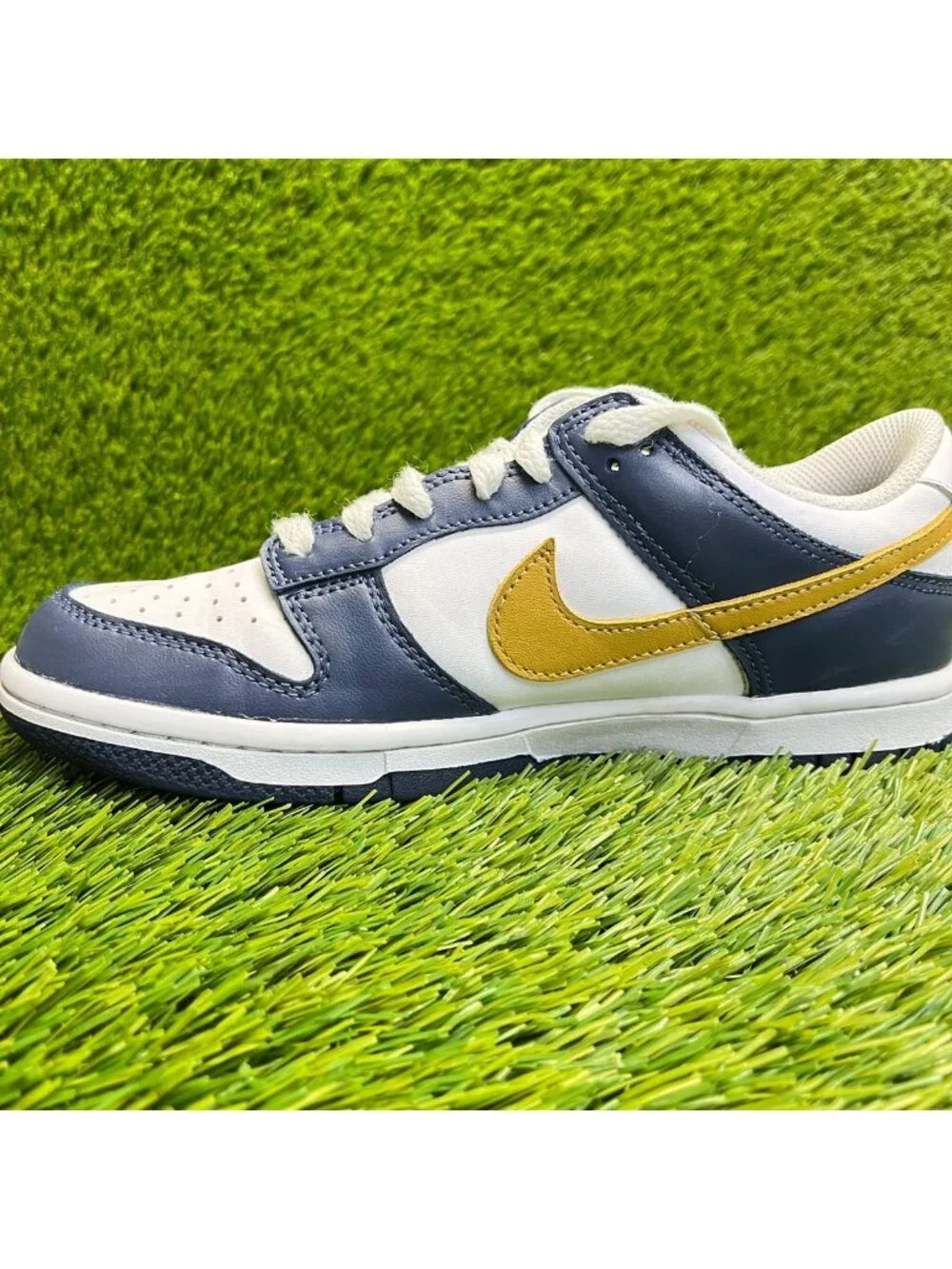 Nike Dunk Low GS Boys Size 5Y Blue White Gold Athletic Leather Shoes Sneakers